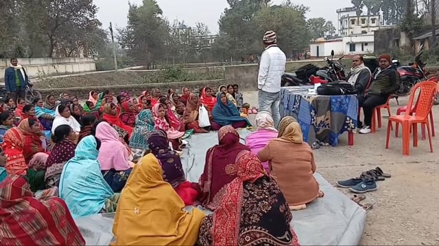 बिहार राज्य मध्यान्ह भोजन रसोईया सह सहायकों की बैठक, मानदेय बढ़ोतरी की उठी मांग