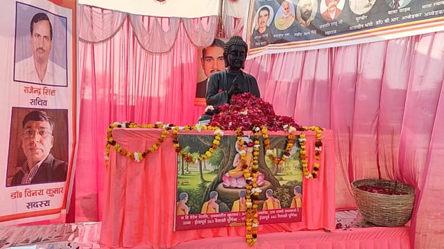 बौद्ध महोत्सव मनाया गया मथुरा में किया गया रंगारंग कार्यक्रम