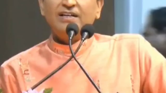 बड़ी खबर!!

✳️......आगरा के सफेद कब्रिस्तान के बजाए युवा अयोध्या जा रहे है: कुमार विश्वास..!*
मेरा देश सचमुच बदल रहा है...😂
नए साल में युवा आगरा का सफेद कब्रस्तान देखने की बजाय वृंदावन,अयोध्या राम मंदिर जा रहा है।
देश के Gen -Z का सनातन में परिवर्तन हो रहा है।