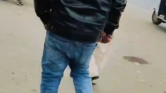 उत्तारा प्रेमिका का प्यार का भूत पति और प्रेमिका को रंगे हाथ पकड़ कर प्रेमिका को पत्नी ने लात और घुसो से जमकर पीटा