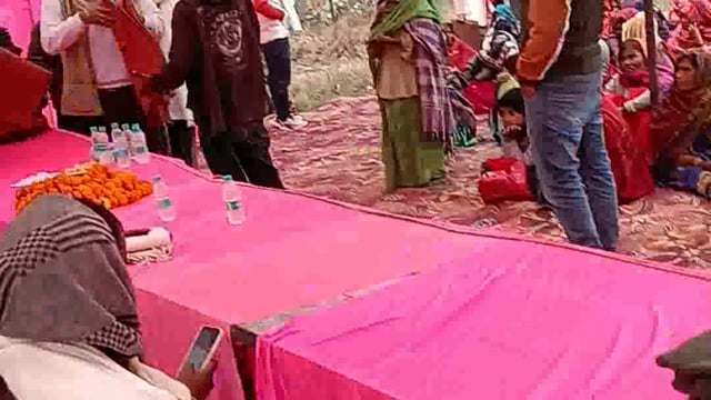 मानव चन्द्रा सेवा संस्थान के संदीप पांडेय ने हजारोंगरीबो को कंबल बांटे दर्जनों कोकिया सम्मानित 