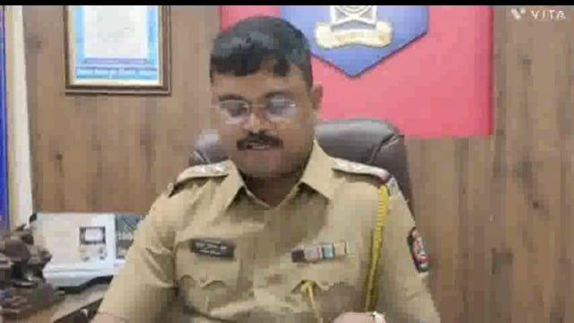 कोल्हापूर मे नया साल की सुबह तावडे हॉटेल चौक मे एक तेज रफ्तार कारणे चार लोगों को उडाया इसमे तीन लोगों की जगह पर मौत हो गई एक गंभीर रूप से जखमी है।