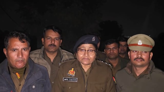 थाना हाफिजपुर की चेकिंग में बदमाश से मुठभेड़ बदमाश घायल अमरोहा का बताया जा रहा है