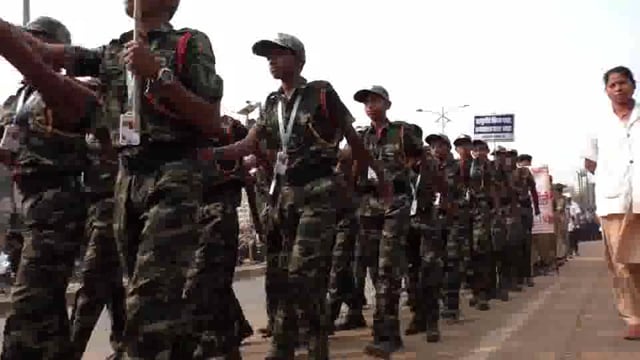 गडचिरोली शहरात पोलीस स्थापना दिनानिमित्त भव्य पथ संचलन 