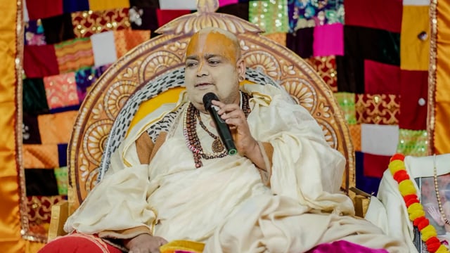 दुख में सुमिरण सब करें सुख में करे न कोय : राधामोहनदास