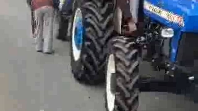 पलिया में गुरु गोविन्द सिंह जी की जयंती पर निकला गया भव्य नगर कीर्तन