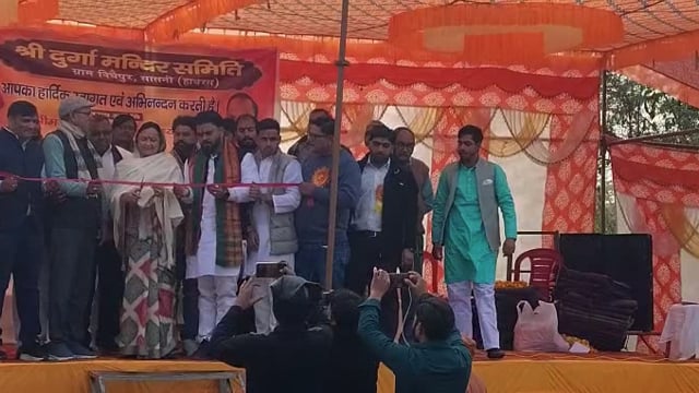 श्री दुर्गा मंदिर समिति विघेपुर सासनी (हाथरस )द्वारा कम्बल बितरण.