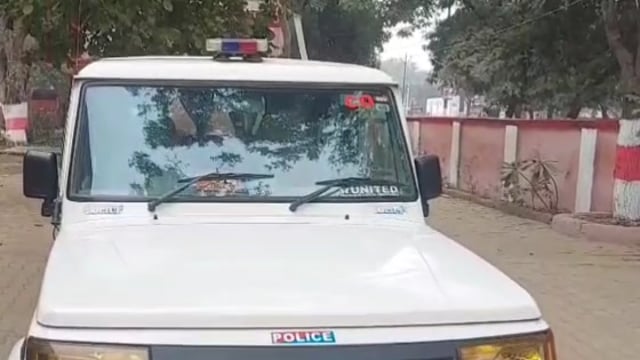 MANT- नवाग़त, सीओ,मांट -संदीप कुमार सिंह, ने किया कोतवाली सुरीर का, औचिक निरीक्षण, की गहनता से जाँच,,