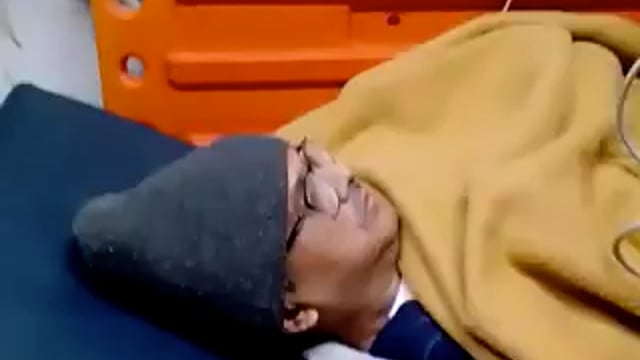 ➡️.....देवरिया जेल में बंद पूर्व IPS अमिताभ ठाकुर की तबियत बिगड़ गयी है,उन्हें मेडीकल कालेज में भर्ती कराया गया है

10 दिसंबर-25 से ठाकुर यहां बंद है. कल उनकी जमानत अर्जी खारिज कर दी गयी थी