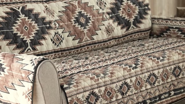Vimeo video preview for Canyon Southwest Furniture Covers - 1152595407