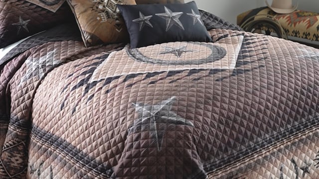 Vimeo video preview for Western Star Quilt Bedding Collection - 1152595465