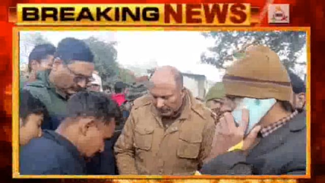 मथुरा के राया क्षेत्र में अज्ञात अराजकतत्वों ने डॉ भीमराव अम्बेडकर की प्रतिमा तोड़ी, लोगों में भारी आक्रोश, पुलिस बल तैनात, आरोपियों को जल्द गिरफ़्तार करने की मांग।