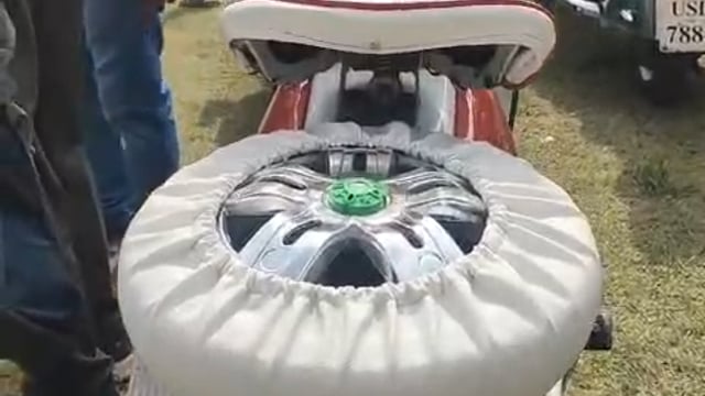 ▶️......सन 1983 में जब भारत में पहली बार विश्व कप जीता था तो इस कंपनी ने प्रत्येक खिलाड़ी को एक स्कूटर गिफ्ट दिया था सोचिए तब क्या थी इस स्कूटर की वैल्यू,*