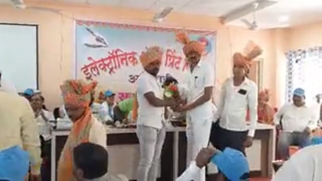 येनाऱ्या काळात पत्रकार भवनाची मागणी पूर्ण करू UT जाधव