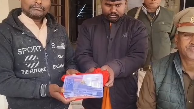 पूजा पाठ के नाम पर आभूषण की ठगी करने वाले दो ठगो को माल के साथ पुलिस ने किया गिरफ्तार