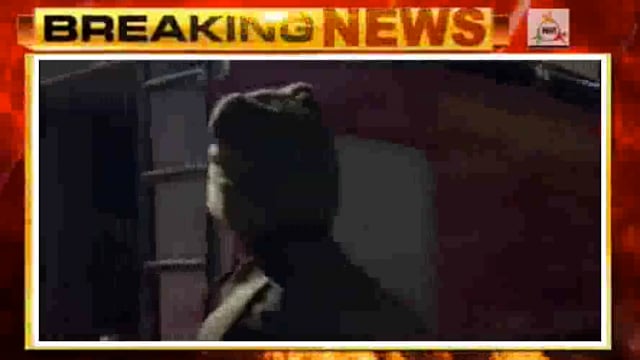 वृंदावन में श्री कृष्णा शरणम के सेकेंड फ्लोर पर शार्ट सर्किट से लगी आग, दमकल की गाड़ियों ने समय रहते पाया आग पर काबू, कवरेज करने पहुंचे पत्रकारों से की गई अभद्रता।