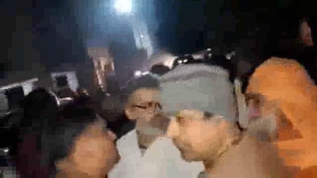 प्रेमानंद के शिष्यों पर पत्रकारों से अभद्रता व दुर्व्यवहार करने का आरोप।