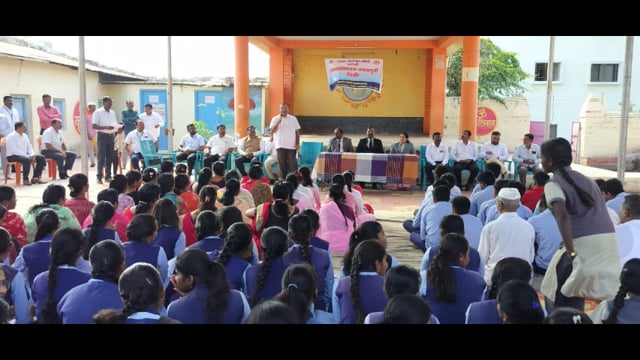 जिल्हा विधी सेवा प्राधिकरणाच्या वतीने करगणी येथे कायदेविषयक शिबिर