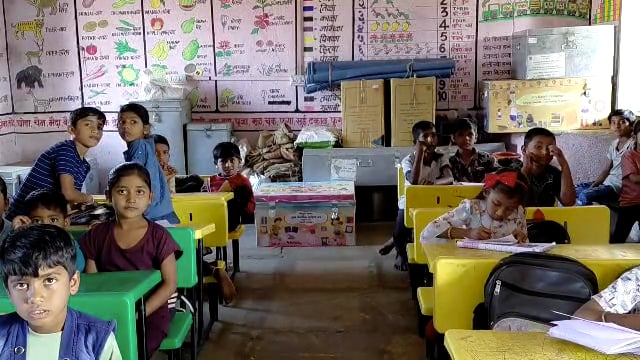 मारोती तांडा येथील जिल्हा परिषद शाळेची इमारत धोकादायक,ग्रामपंचायतीचे दुर्लक्ष