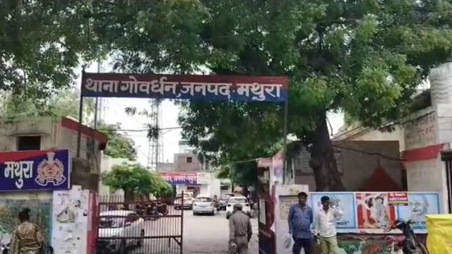 MANT- गोवर्धन में दानघाटी मंदिर  से, दिनदहाड़े मोटरसाइकिल चोरी, सुरक्षा व्यवस्थाओं पर उठे, प्रश्न चिन्ह,,