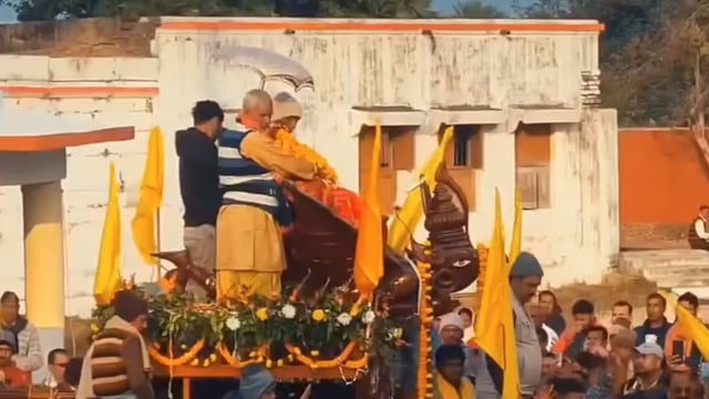 BANKA NEWS: आस्था और परंपरा के संगम पर मकर संक्रांति, भव्य शोभायात्रा के साथ मधुसूदन मंदिर में उमड़ा श्रद्धालुओं का सैला