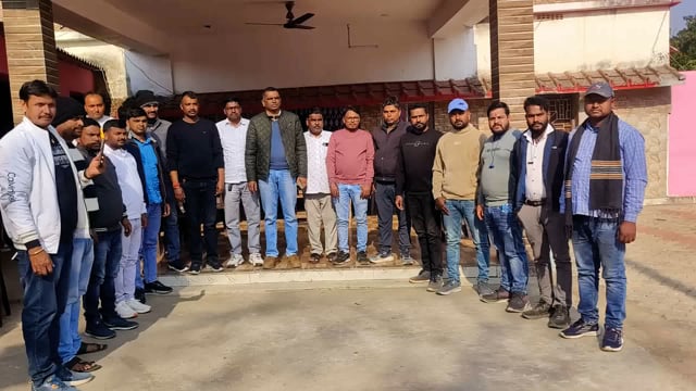 गांडेय में बोरवेल एसोशिएशन की बैठक,नयी दर से बोरिंग करने का निर्णय 