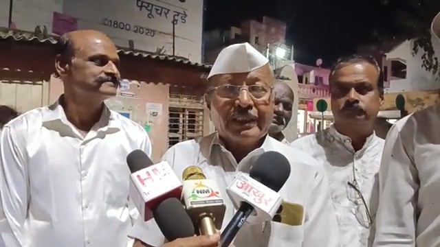 आटपाडी मध्ये तिळगुळ उपक्रम DM पाटील   सर