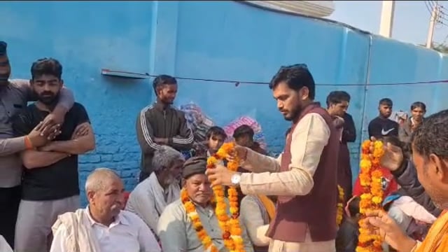 MANT- बसपा सुप्रीमो मायावती के जन्मदिन व मकर संक्रांति पर, चौहान कौशिक का जन सेवा अभियान, कंबल पाकर खिल उठे चेहरे,,