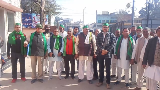 भारतीय किसान यूनियन चढूनी केमंडल अध्यक्ष रामवीर सिंहतोमर जिलाअध्यक्ष वरिष्ठ पदाधिकारीने वरिष्ठपुलिस अधीक्षक ज्ञापन सोपा