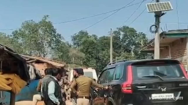 किसान सलाहकार के घर पहुंचे सांसद गिरधर यादव कहा दही चुड़ा से करें मृत्युभोज, पैसे बचा कर बच्चों की शिक्षा पर दें ध्यान। 