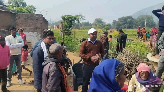 आंगनबाड़ी सेविका की हुई अचानक मौत, सीडीपीओ ने 2 मिनट का मौन रख जताया शोक