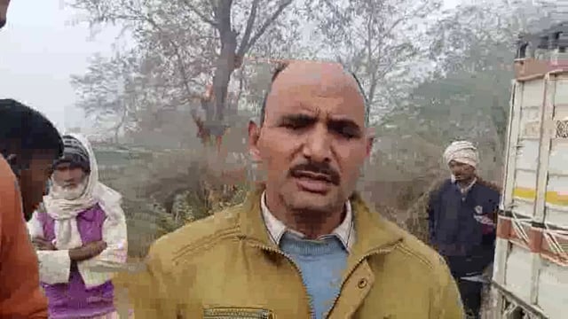 अमेठी/फुरसतगंज में घने कोहरे के चलते बांदा–टांडा हाईवे पर बस–पिकअप की आमने-सामने भिड़ंत हो गई। 