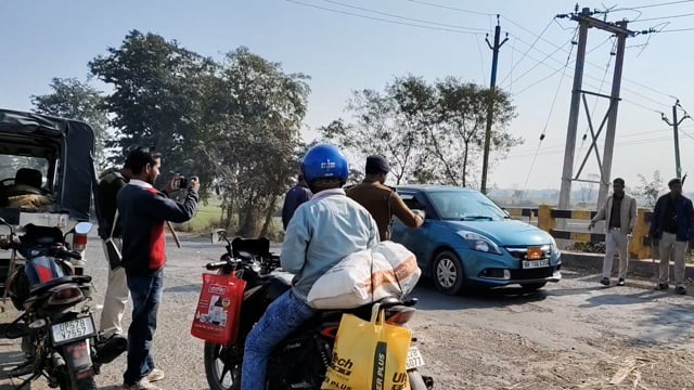 चौतरवा थाना क्षेत्र में चलाया गया सघन वाहन जांच अभियान।