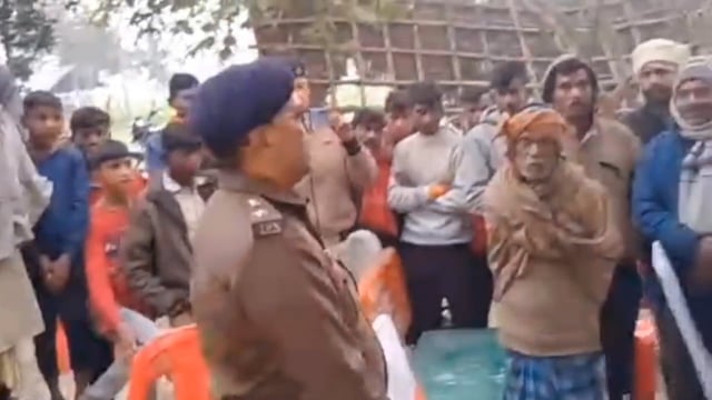 बगहा पुलिस कप्तान रामानंद कौशल ने किया नदी थाना का औचक निरीक्षण।