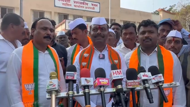 माडगूळ पंचायत समिती गटातून दादा मोठे यांचा भाजपकडून उमेदवारी अर्ज दाखल 