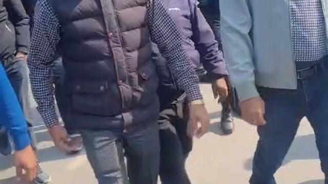 कम्बल घोटाले ने पकड़ा तूल, व्यापारियों ने भी दिया अधिवक्ताओं को समर्थन, निकाला पैदल मार्च, लगाये मुर्दाबाद के नारे