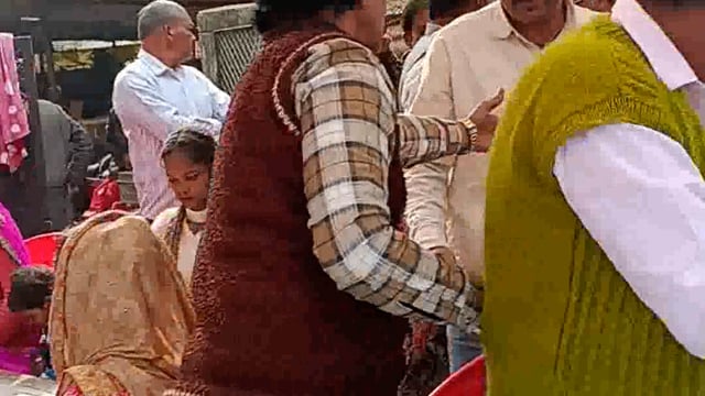 स्टांप विक्रेताओं ने उपनिबंधक कार्यालय के सामने रामलला मन्दिर में विराजननेकी तृतीयवरसीपरकिया लंगरआयोजन सुधांशु अजय मिश्र