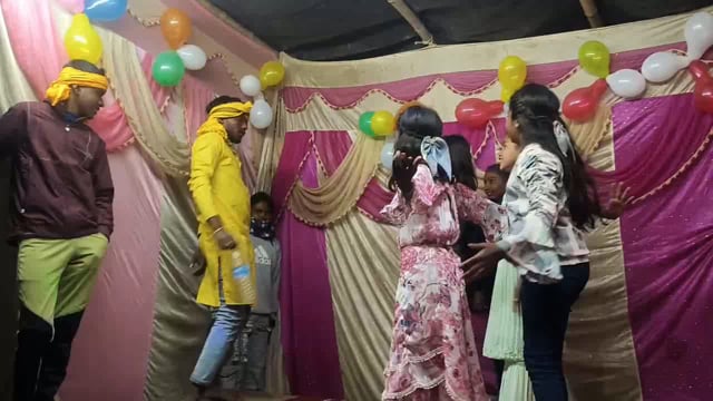 शास्त्रोक्त विधि से प्रतिमा स्थापित कर श्रद्धा भाव से की गई मां सरस्वती की पूजा, कार्यक्रम में बच्चों ने दिखाई प्रतिभा