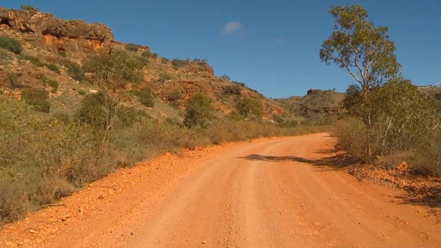 A Walk Through Australian Canyons with the Sounds of Native Birds 5