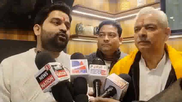 एमएलसी रमा निरंजन व भाजपा महानगर अध्यक्ष सुधीर सिंह गौर ने किया “गौर इंटीरियर” शोरूम का शुभारंभ