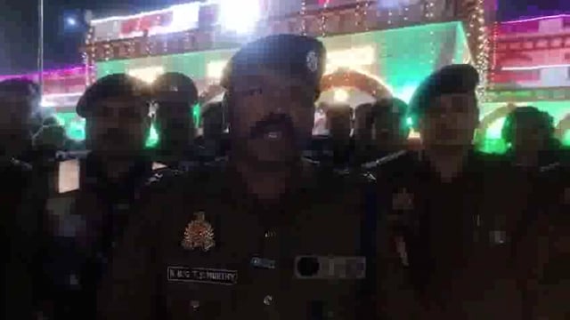 SSP झांसी बीबीजीटीएस मूर्ति ने सभी जनपद वासियों को गणतंत्र दिवस की दी शुभकामनाएं एवं वीरांगना लक्ष्मीबाई झांसी रेलवे 