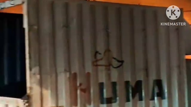 थाना शाहगंज क्षेत्र के कोठी मीना बाजार सत्तो लाला फूड कॉर्नर में लगी आग