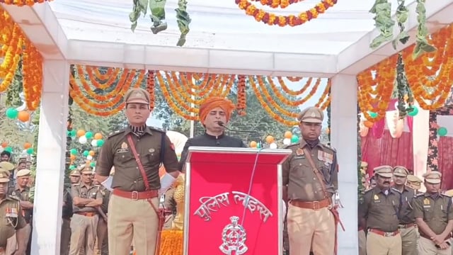 गणतंत्र दिवस पर डीएम ने दी जनपदवासियों को हार्दिक शुभकामनाएं