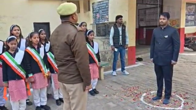 MANT- छाता में प्रशासनिक अधिकारियों,ने सरकारी कार्यालय, विद्यालयों व देहात में भी मनाया गया,77वां गणतंत्र दिवस,,