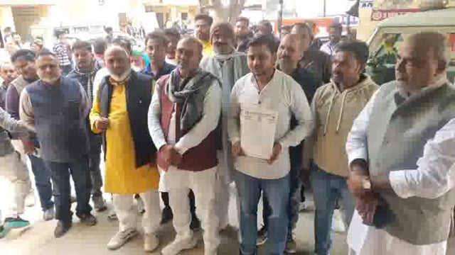 यूजीसी कानून विरोधकिसान मजदूर संगठनसंरक्षक आरपीदूबेप्रदेशअध्यक्ष राजकुमारपांडेय सैकड़ोंलोगों साथ एसडीएम को सौंपा ज्ञापन 