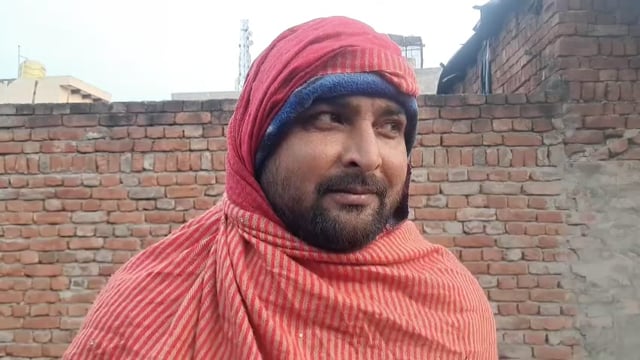 आवारा पशुओं के आतंक से किसान परेशान