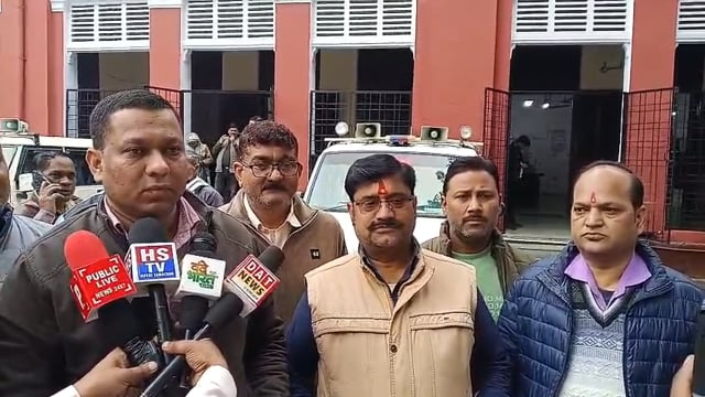 केंद्रीय बजट 2026-27 से व्यापारियों को राहत की मांग
नई दिल्ली। केंद्रीय बजट 2026-27 को लेकर उद्योग एवं व्यापार जगत ने सरकार से राहत की मांग की है। व्यापारियों का कहना है कि बढ़ती महंगाई, ऊंची ब्याज दरें, जीएसटी की जटिलताएं और साइबर अपराध के कारण व्यापार पर प्रतिकूल प्रभाव पड़ रहा है।