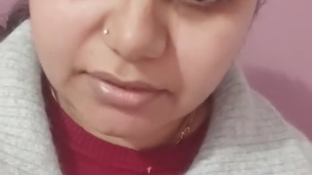 ▶️.....वाराणसी चौकी इंचार्ज के पत्नी का वीडियो सोशल मीडिया पर वायरल, अपने पति को बताया निर्दोष.. विद्यापीठ चौकी प्रभारी शिवाकर मिश्रा की पत्नी का विडियो वायरल*. *चौकी इंचार्ज शिवाकर मिश्रा को फसाया गया है*