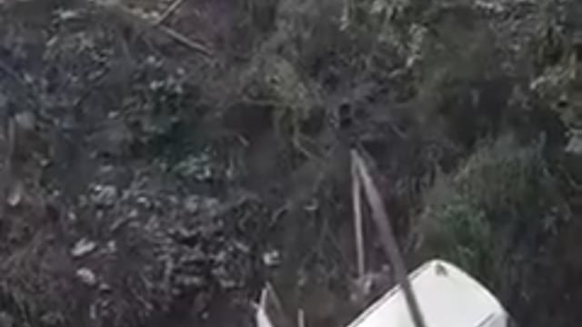 🆕..... मेरठ ब्रेकिंग....
मेरठ में एक कार बिना दीवार वाले नाले में गिर गई. कार चालक ने बड़ी मशक्कत के बाद अपनी और अपने बेटे की जान बचाई
नोएडा में पिछले दिनों मौत के नाले में युवराज समा गया
मेरठ के एक नाले में रिक्शा पलटने से ऐसे ही एक मौत हो चुकी है