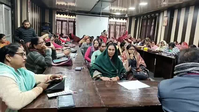 आशा संगिनी के चुनाव में कमलेश सिंह अध्यक्ष मीना उपाध्याय जिला मंत्री निर्वाचित एसीएमओ डा पीके उपाध्याय रहे पर्यवेक्षक 